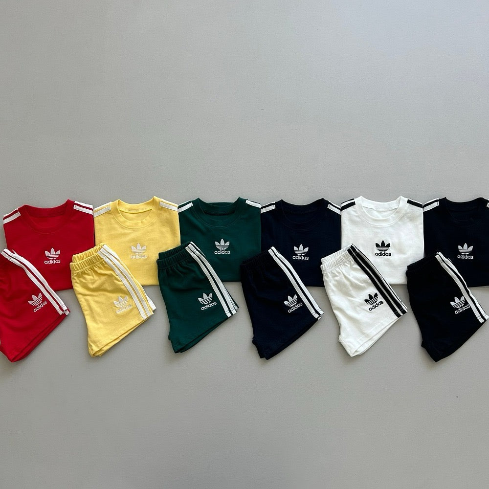 预购|Adidas三叶草线条套装