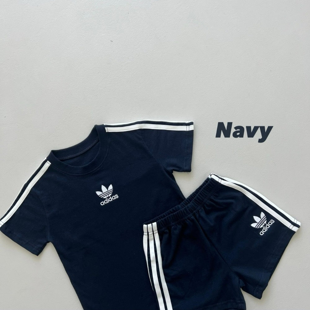 预购｜Adidas三叶草线条套装